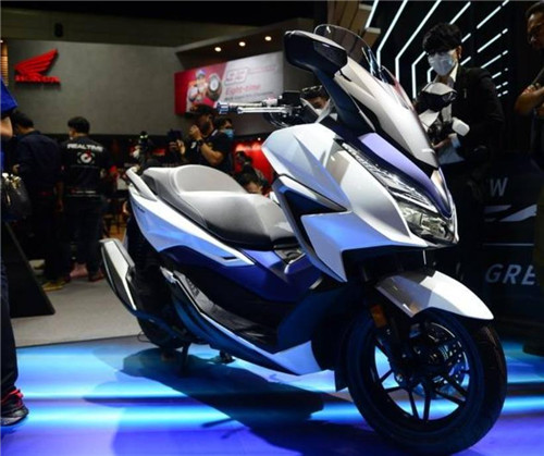 约合38469元 全新HONDA FORZA 350在泰国正式发布 你期待它的引进吗？