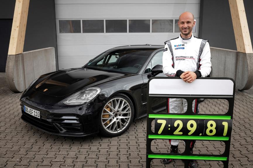 新款 Panamera 于纽博格林北环刷新长轴距车型圈速记录