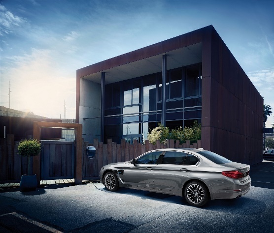 与时代共进 BMW 5系插电式混合动力里程升级版邀你创想未来