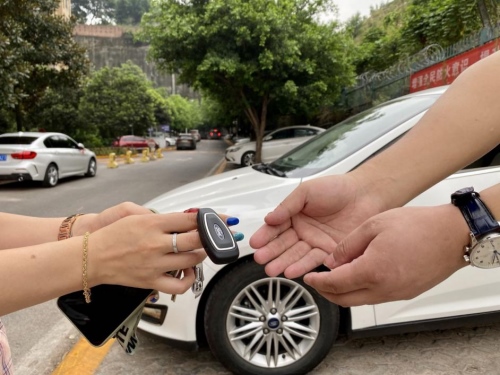 吃着火锅保养车?长安福特“上门取送车”到底有多贴心!