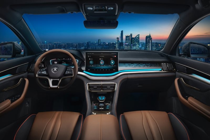 年度最值得关注的SUV——比亚迪宋PLUS，预售价11.88万元——14.68万元