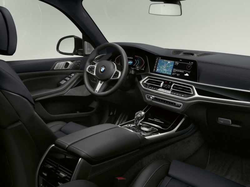 融合专属豪华与M运动精髓 创新BMW X7辉夜典藏版中国上市