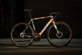 兰博基尼汽车公司与Cervélo联合推出全新限量版R5自行车