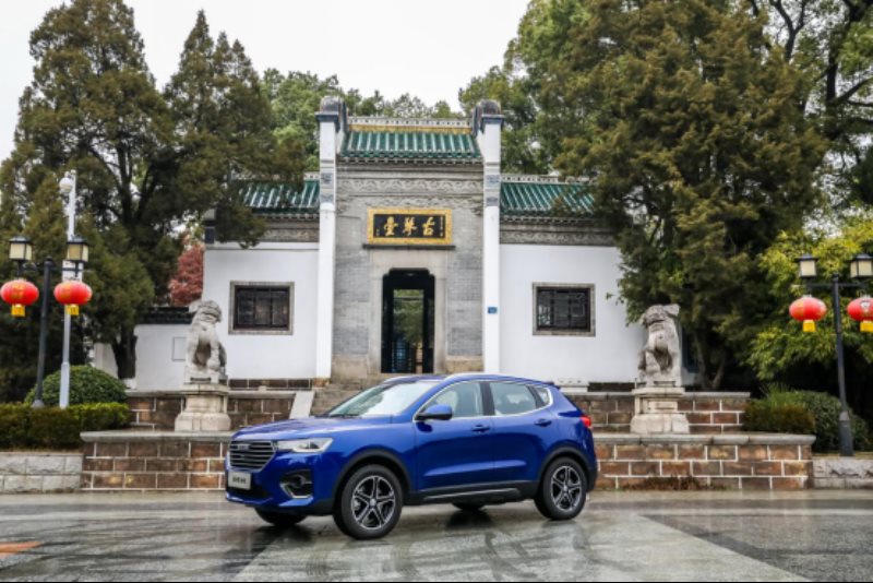 长安CS55 PLUS和哈弗H4哪款车更好？对比之后你就懂了