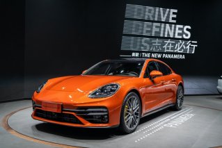 新款 Panamera 实车首秀北京车展 呈现保时捷式豪华轿车魅力