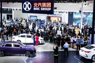 十一黄金周去哪儿玩？北京车展E4展馆 BEIJING汽车恭迎品鉴