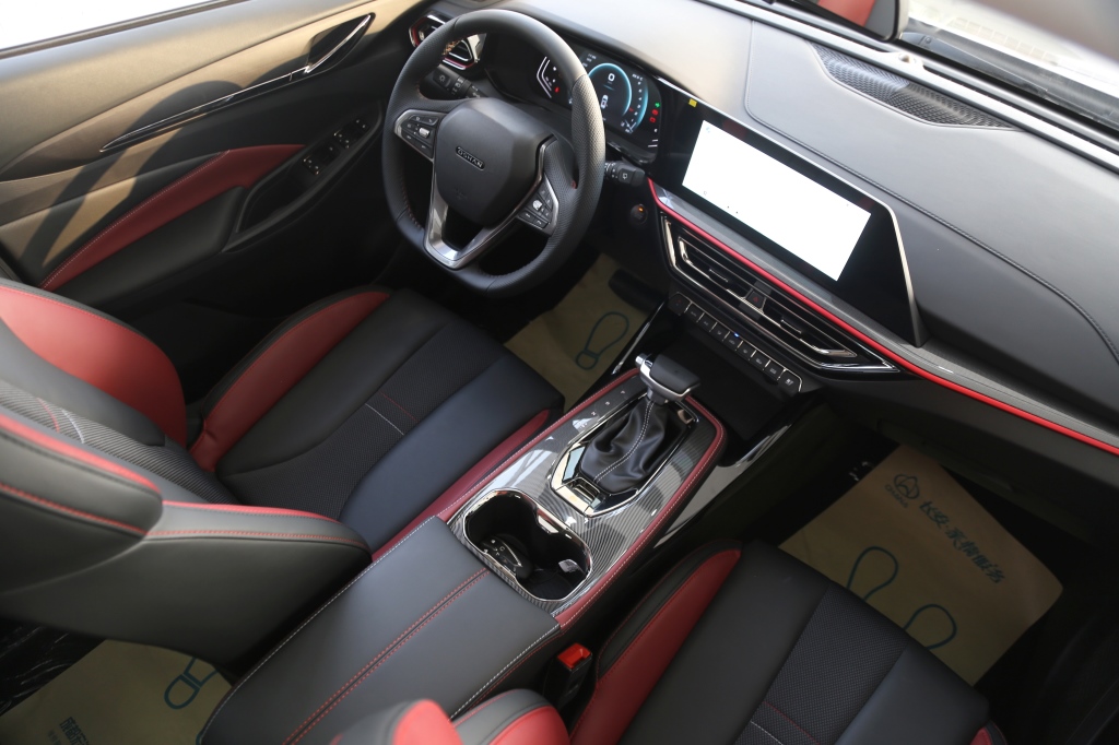 新车实拍｜10万块能买到最有格调的长安欧尚X5