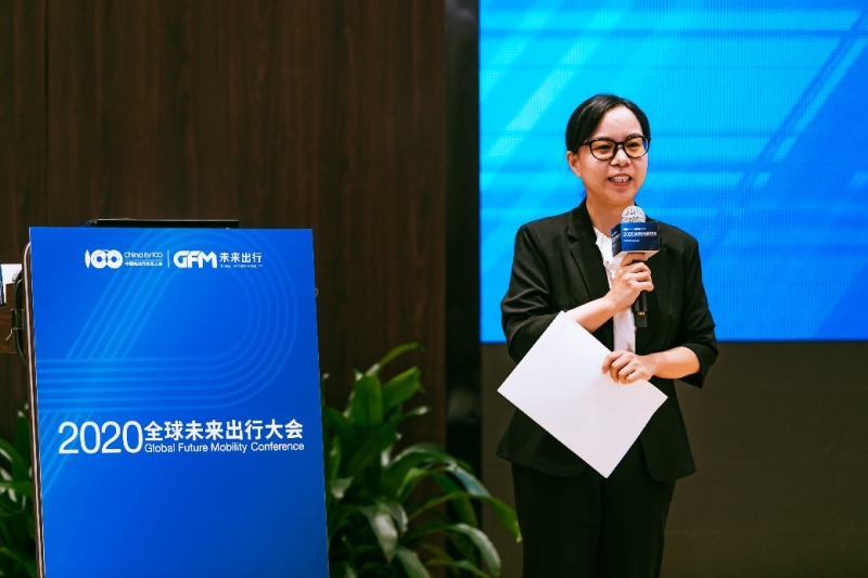 宏光MINIEV被赞“新能源国货之光”上汽通用五菱闪耀全球未来出行大会!