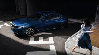 想要解锁更多时代精英的秘密?看看新BMW 5系Li就知道了