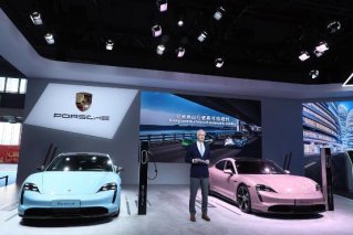从赛道到公路的“零”碳排放：保时捷携纯电动车型亮相第三届中国国际进口博览会