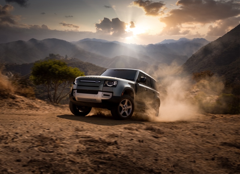 全新路虎卫士荣膺MotorTrend 2021年度SUV大奖