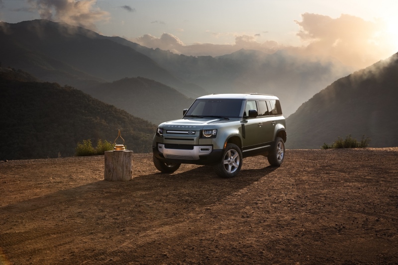 全新路虎卫士荣膺MotorTrend 2021年度SUV大奖