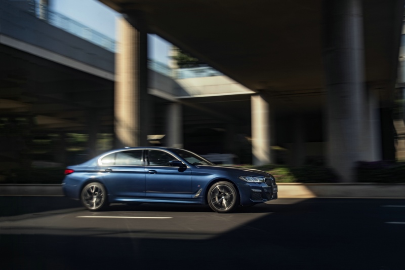 致敬时代荣光 见证湾区风华 与新BMW 5系一起成就“吾辈正当时”