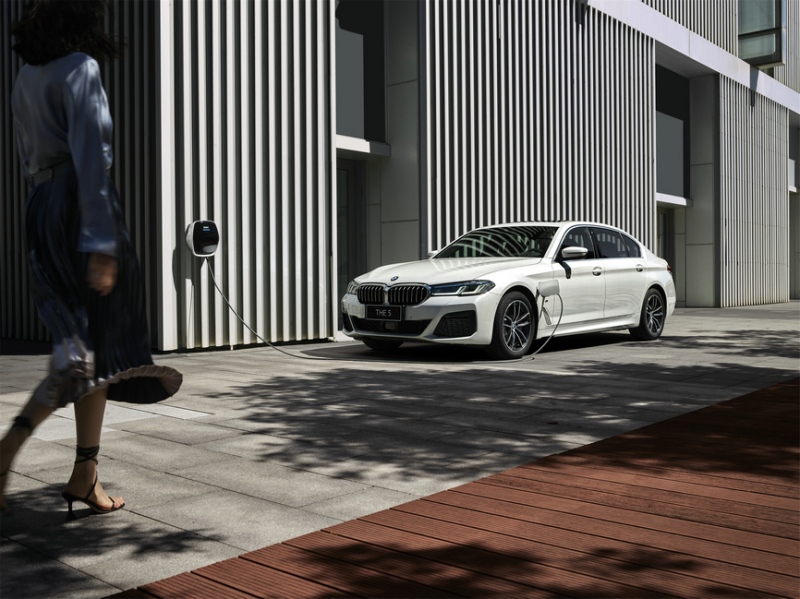 致敬时代荣光 见证湾区风华 与新BMW 5系一起成就“吾辈正当时”