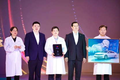 金银潭副院长喜提天逸 东风雪铁龙又迎英雄车主