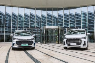 上汽大通MAXUS推出EUNIQ 5福祉车、G20 PLUS福祉车 身体力行助力养老产业发展