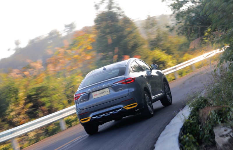 哈弗F7x/长安CS85 COUPE 谁的青春基因更对年轻用户胃口？