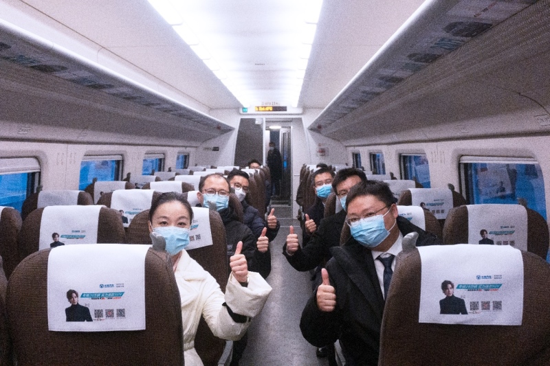 CS75PLUS明日座驾高铁正式首发 春节坐中国速度观中国SUV单品销冠辉煌