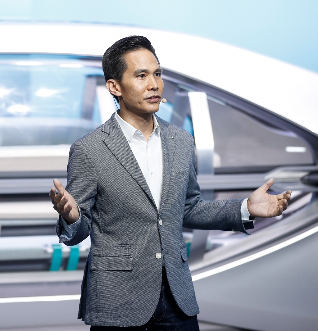 罗伟基 (Anthony Lo) 接棒Moray Callum担任福特汽车公司全球设计副总裁