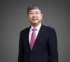 聚焦两会 | 尹同跃：强化产业生态融合 突破车载芯片“卡脖子”技术