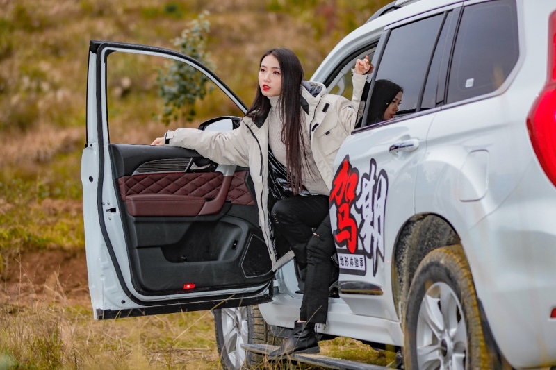 硬派越野俘获女人心 哈弗H9驭见生活的别样精彩