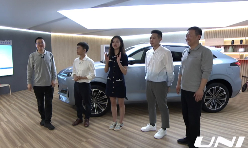 长安UNI-K上市15.38万起售 个性鲜明、配置丰富!