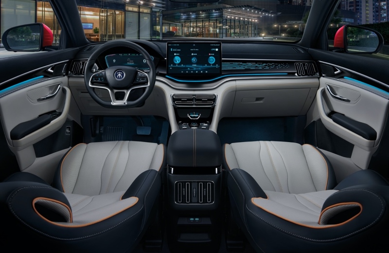 安全智能、全面引领,宋PLUS EV“佩刀”上市 售价16.98万元-18.68万元