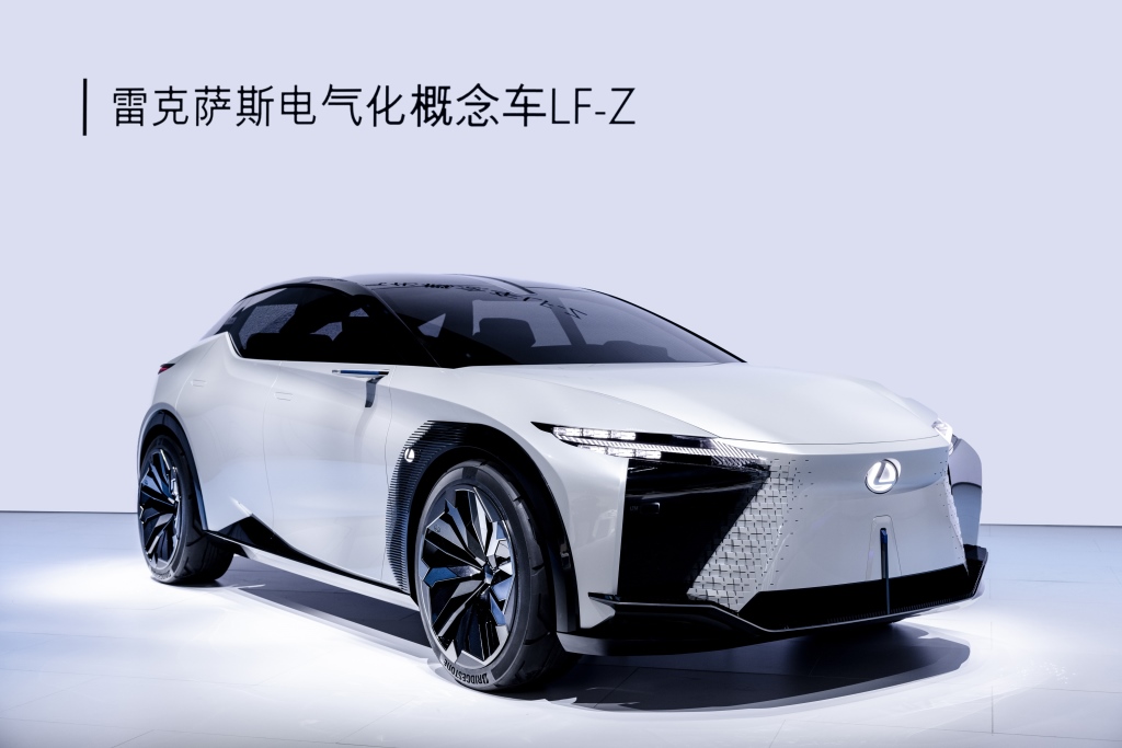 LEXUS雷克萨斯中大型豪华行政级轿车新ES全球首发 全新电气化概念车LF-Z全球首展