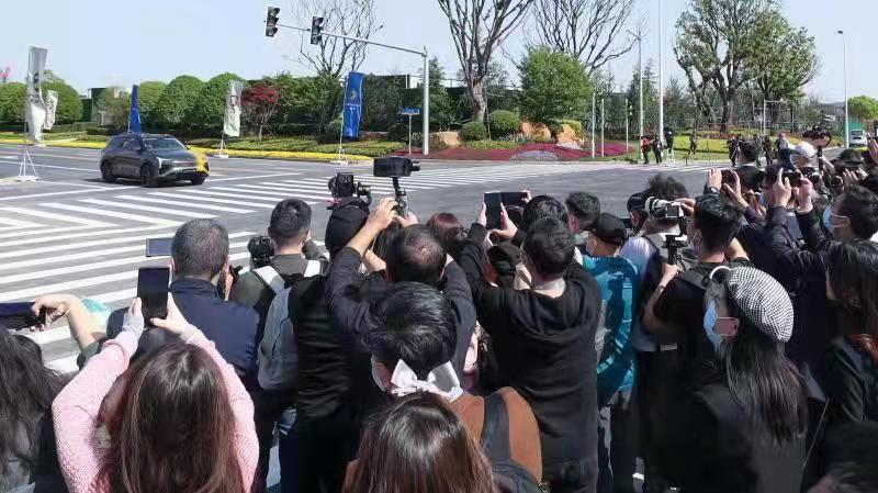 媒体零距离体验恒驰5:颜值高、性能强