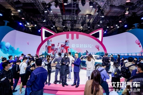 挑战全球市场 欧拉首款A+级纯电SUV登陆上海车展