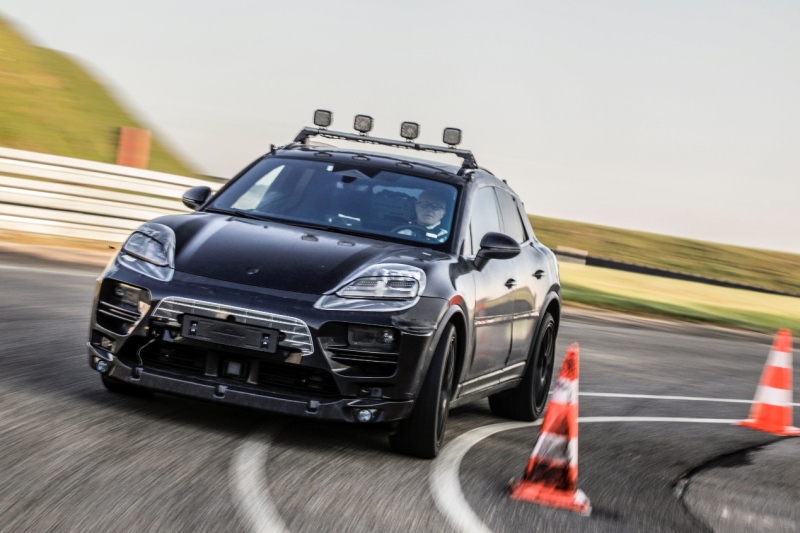 纯电动 Macan 原型车正式启动路试