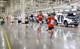 长城汽车智慧工厂马拉松开跑 坦克300引领潮玩新风向
