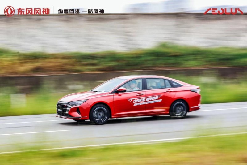 提神提速！东风风神斩获2021世界智能驾驶挑战赛金奖