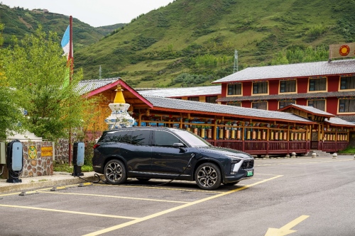 蔚来打通全国第一条川西藏羌充电环线
