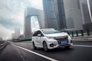 618购车终极攻略 中国式大家庭都选这款混动MPV！