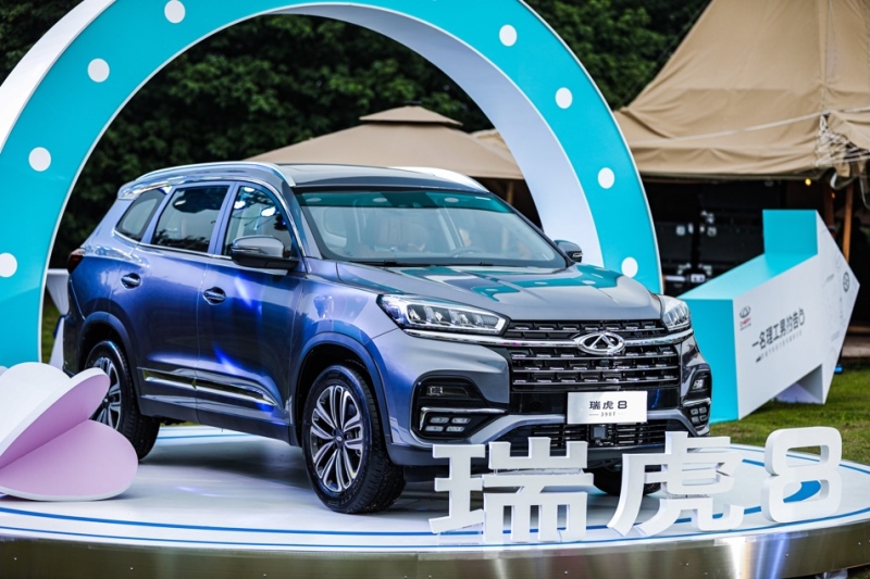 设计+动力+品质三项全优 瑞虎8 390T冲击中型SUV市场