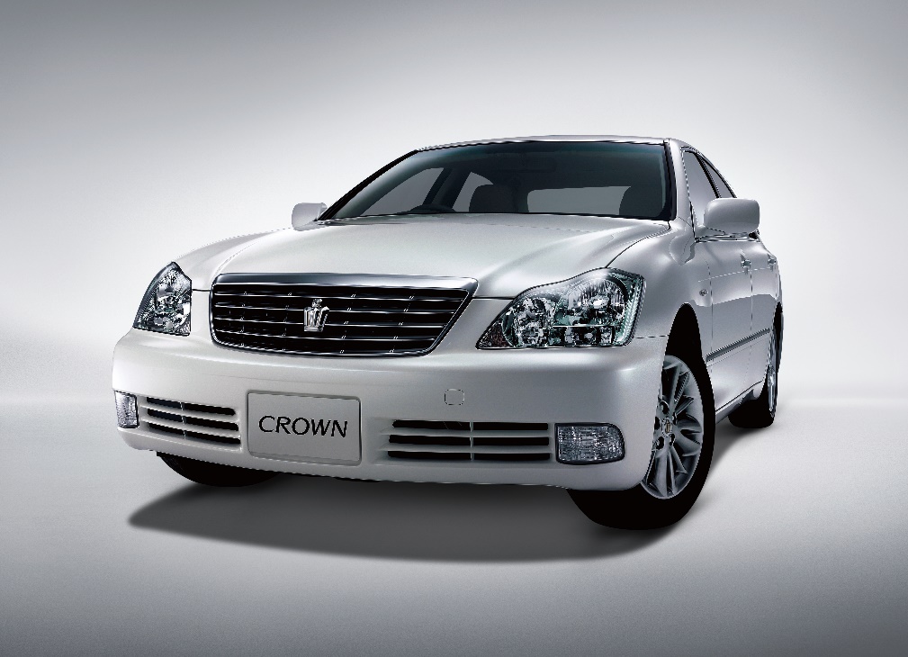 皇冠CROWN：传承与变革间 每次焕新都一种自我突破