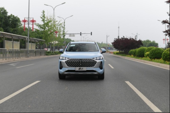 中型SUV还在看奥迪Q5L和沃尔沃XC60？这台WEY摩卡的实力能以一敌二