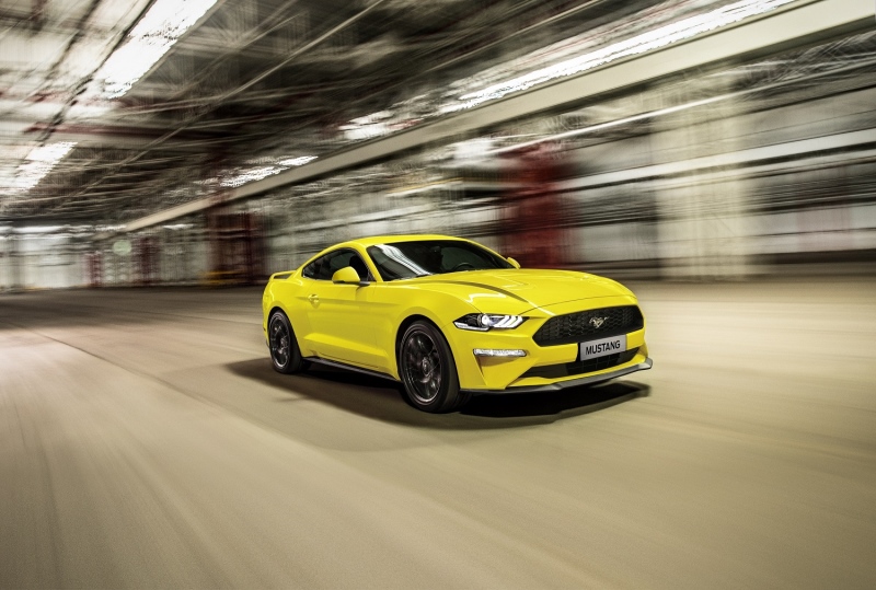 2021款福特Mustang正式上市 经典掠光黄回归 偶像跑车致敬真我精神