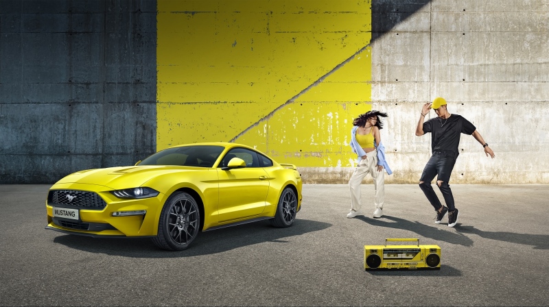 2021款福特Mustang正式上市 经典掠光黄回归 偶像跑车致敬真我精神