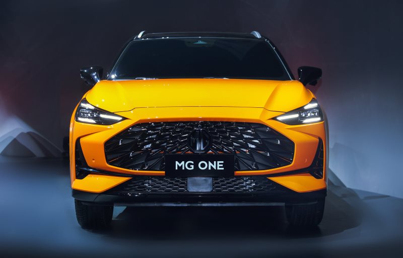 数智重构新物种MG ONE实车首次亮相，定位智潮科技SUV