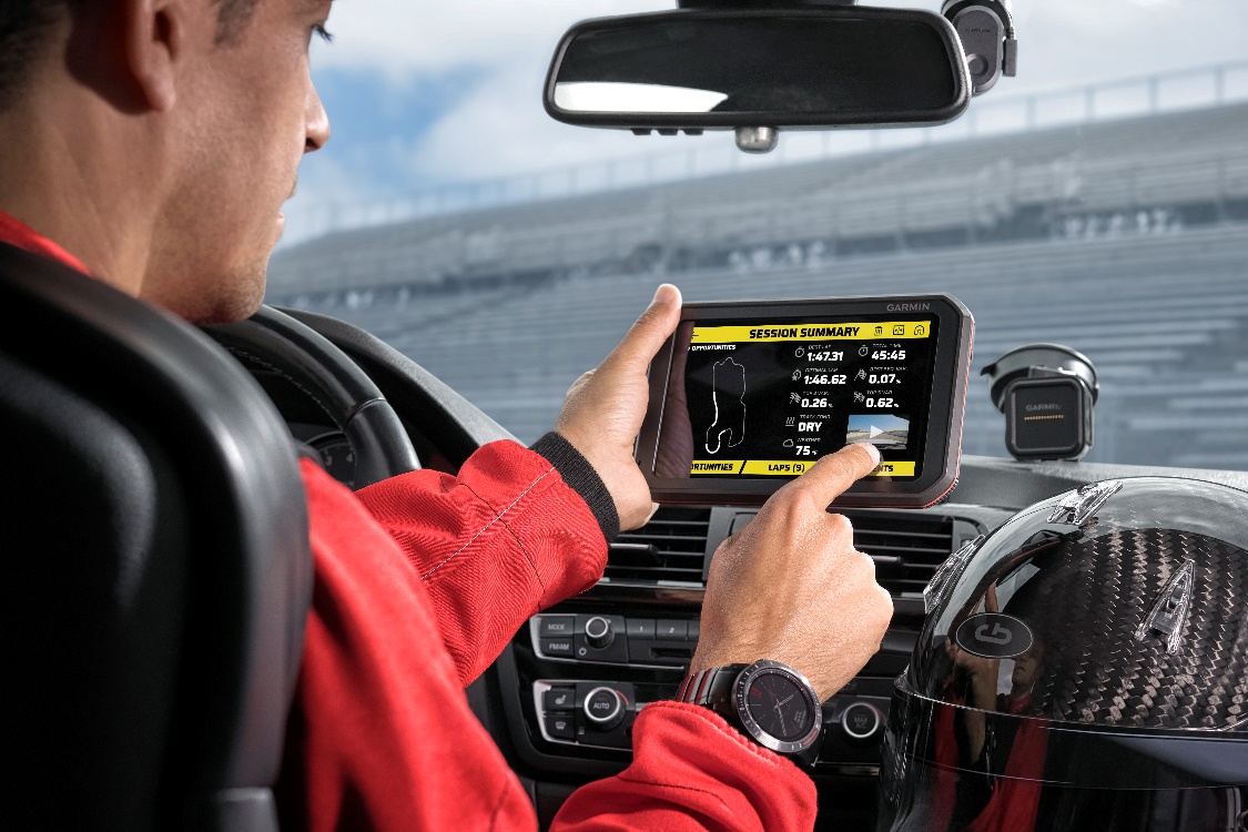 GARMIN佳明发布赛车行业产品GARMIN CATALYST赛道竞速指导仪