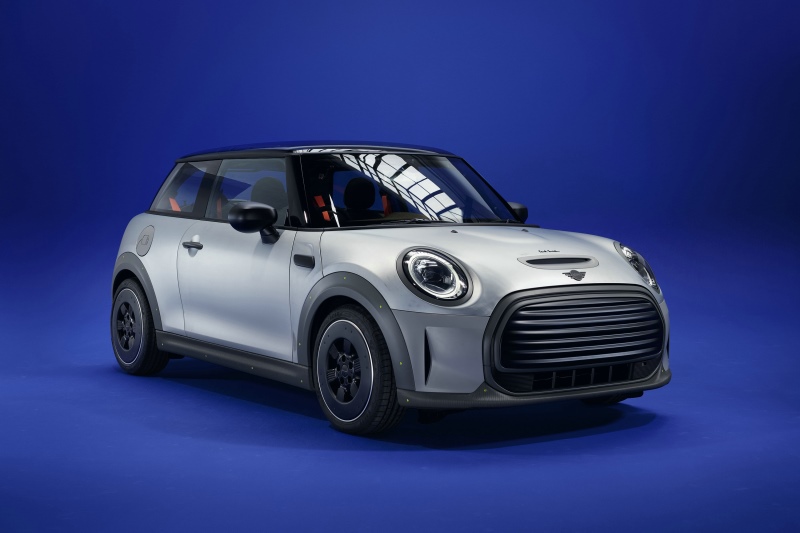 MINI与Paul Smith再度合作 推出MINI STRIP定制款