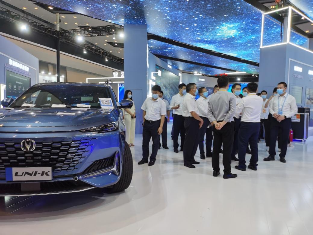 2021年智博会现场:长安百科演绎“科技互联 智慧共享”用户新体验