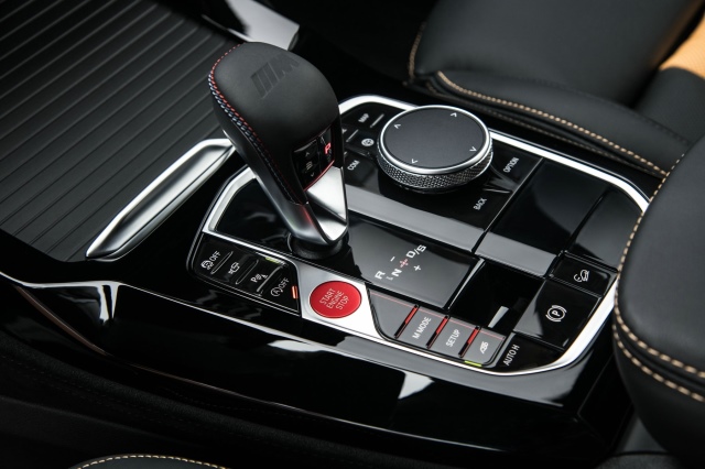 新BMW X3 M及新BMW X4 M成都车展全球首发，并在国内正式上市 