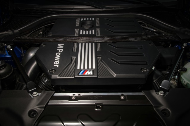 新BMW X3 M及新BMW X4 M成都车展全球首发，并在国内正式上市 