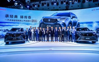 承经典 铸传奇 2021成都国际车展一汽丰田皇冠陆放霸气亮相