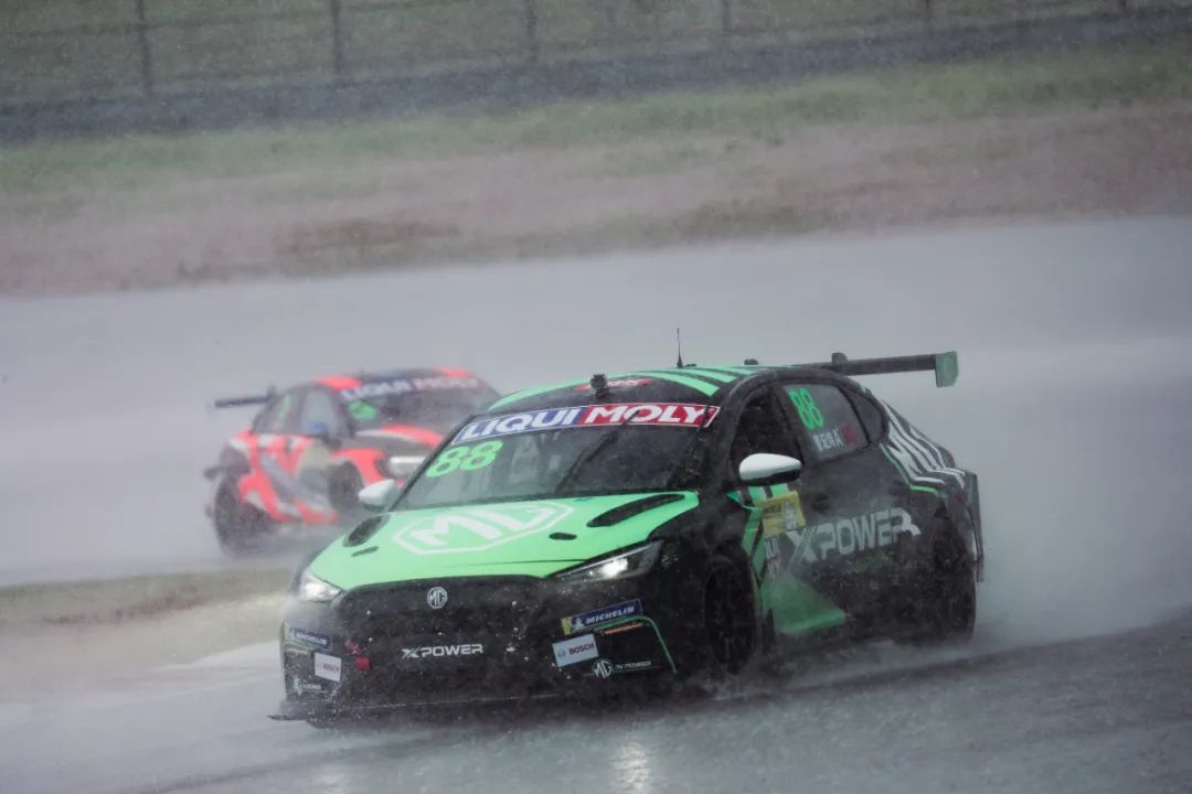 黄金联赛 全民赛车 CTCC上海嘉定站领克/东风风神实现双冠