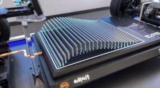 比亚迪强势引领行业发展 磷酸铁锂回归大势已定