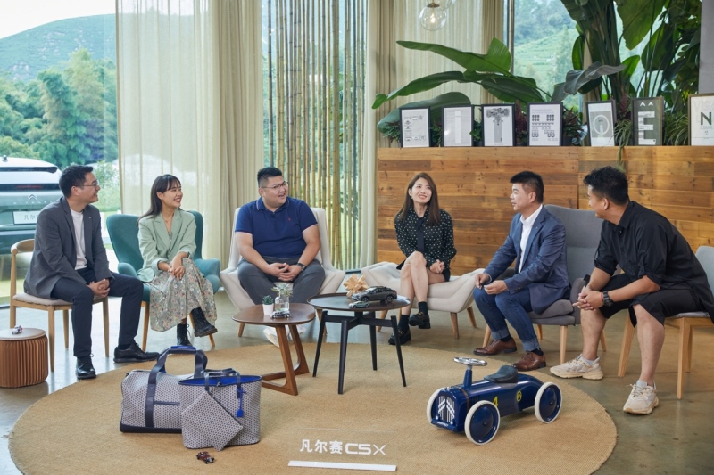东风雪铁龙凡尔赛C5 X上市，仅14.37万起售